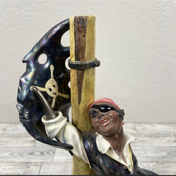 Rare Porcelain Azzolin Brothers Prop. Carron ( Falcon) Pirate Statue - Picture 6 of 8
